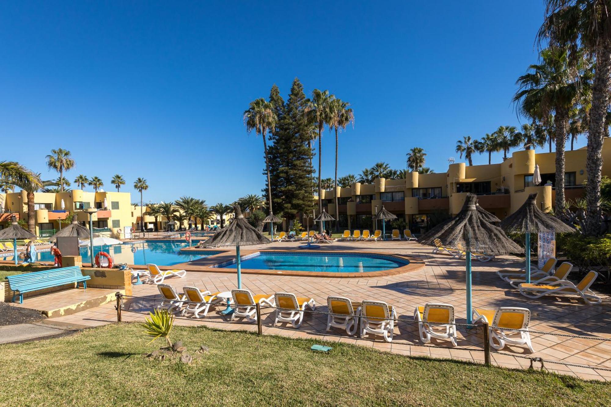Home2Book Pool & Tennis Court Cozy Apt, Corralejo Exteriör bild